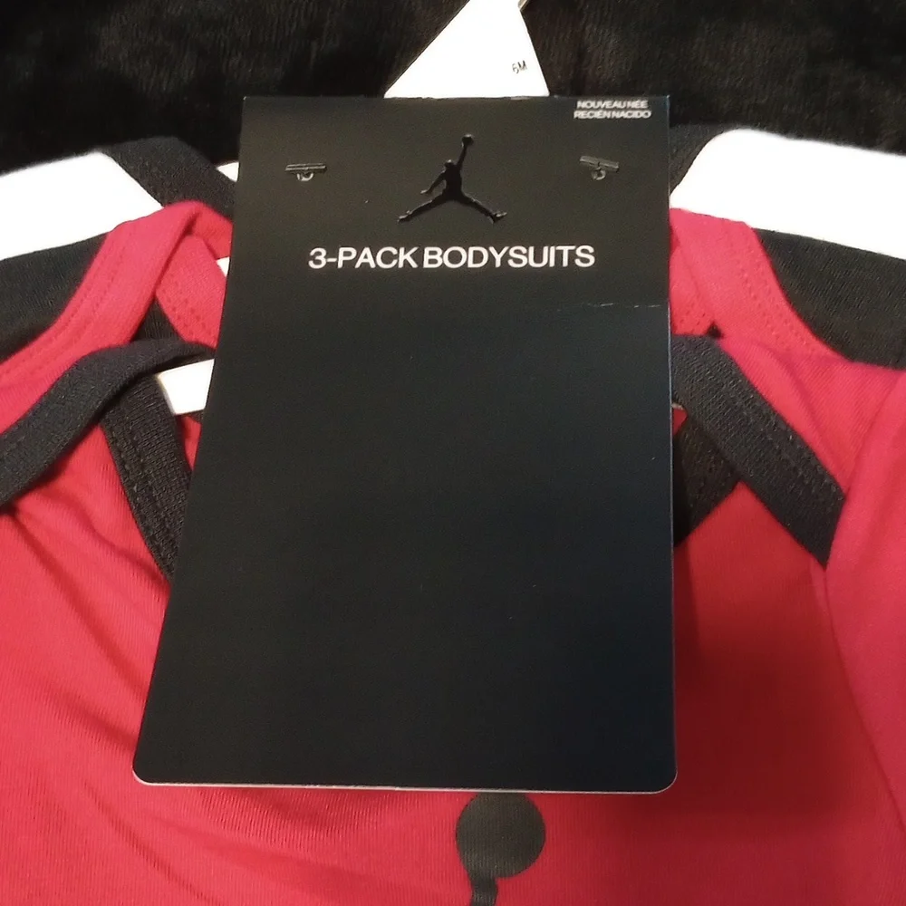 3 pack Jordan body suit - Picture 4 of 6